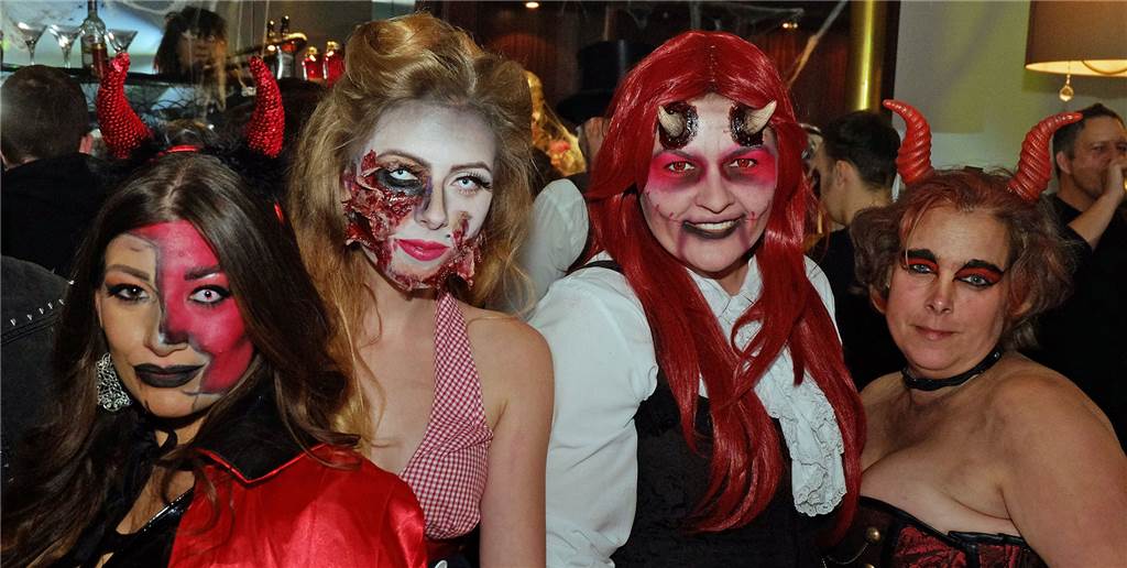 Viele Fotos: So schaurig waren die Halloweenpartys in Dorsten und Kirchhellen Viele Fotos: So schaurig waren die Halloweenpartys in Dorsten und Kirchhellen