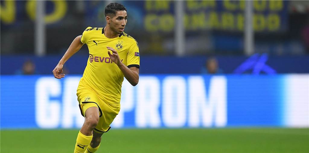 Favres kluger Schachzug! Hakimi hat großen Spaß an seiner neuen Rolle beim BVB Favres kluger Schachzug! Hakimi hat großen Spaß an seiner neuen Rolle beim BVB