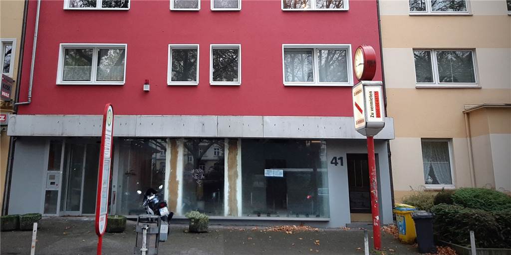Ladenlokal am Vinckeplatz im Dortmunder Kreuzviertel steht seit 18 Monaten leer Ladenlokal am Vinckeplatz im Dortmunder Kreuzviertel steht seit 18 Monaten leer