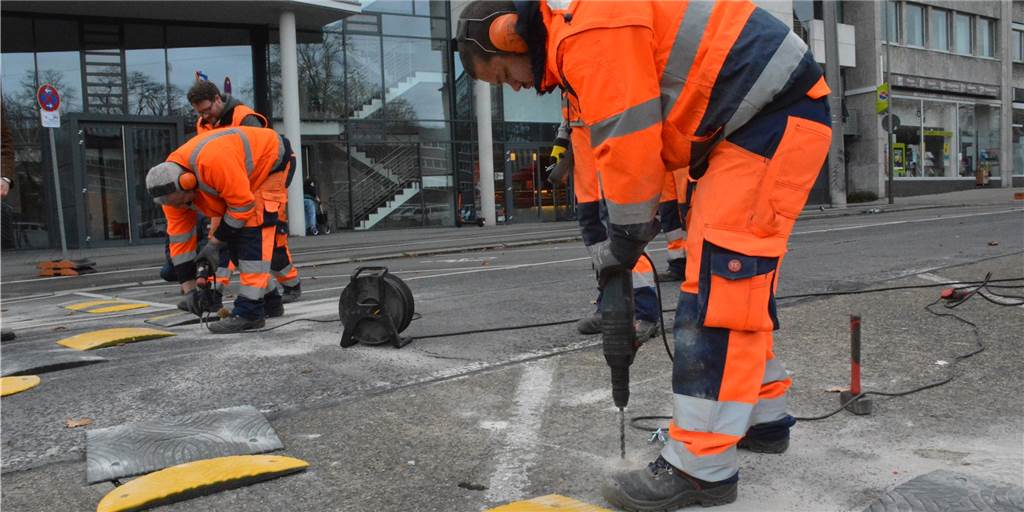 Bodenschwellen sollen Wall-Raser stoppen - Höchstgeschwindigkeit: „10 bis 15 km/h“