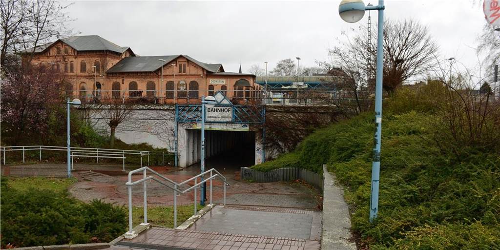 Umbau des maroden Dorstener Bahnhofsgebäudes beginnt viel später als erhofft Umbau des maroden Dorstener Bahnhofsgebäudes beginnt viel später als erhofft
