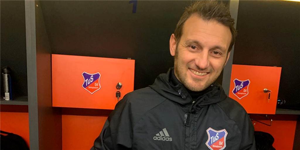 TuS Bövinghausen verpflichtet den doppelten Aufstiegstrainer und legt ihn gleich an die Leine TuS Bövinghausen verpflichtet den doppelten Aufstiegstrainer und legt ihn gleich an die Leine