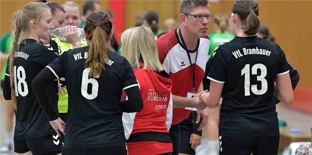 VfL Brambauer gelingt Befreiuungsschlag - Die Handballspiele vom Wochenende im Überblick VfL Brambauer gelingt Befreiuungsschlag - Die Handballspiele vom Wochenende im Überblick