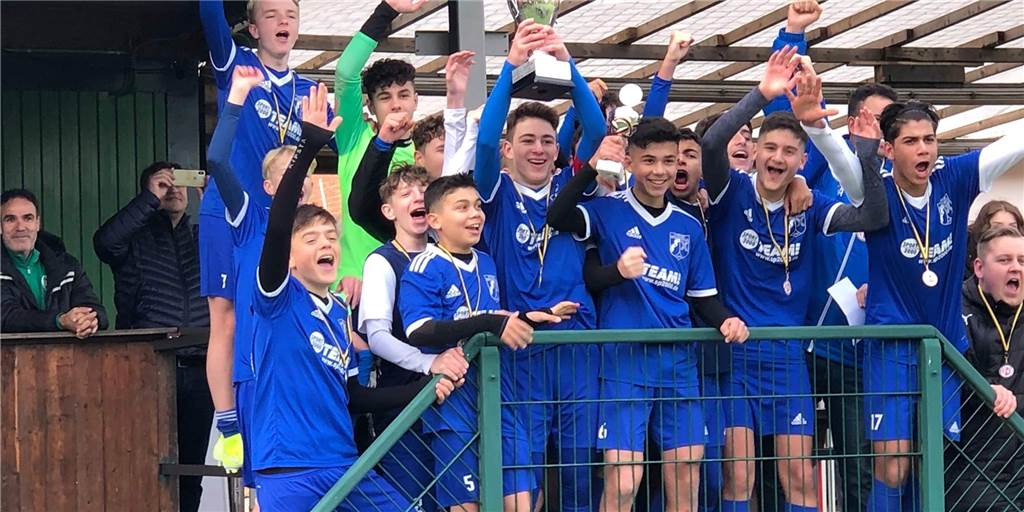 Die C-Junioren des SV Wacker Obercastrop schaffen die „Sensation“ Die C-Junioren des SV Wacker Obercastrop schaffen die „Sensation“