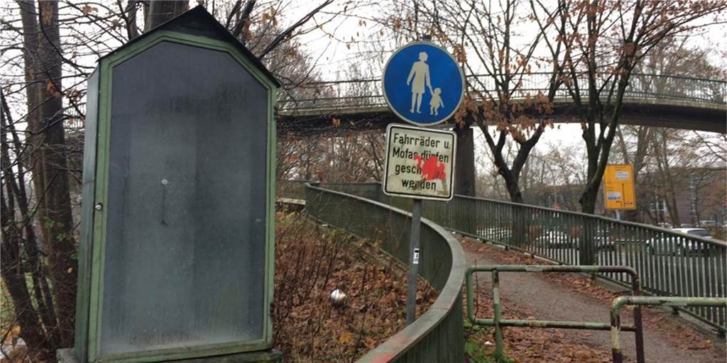 Figur an Fußgängerbrücke fehlt: Kehrt Heiliger Nepomuk nach dem Brückenabriss wieder zurück? Figur an Fußgängerbrücke fehlt: Kehrt Heiliger Nepomuk nach dem Brückenabriss wieder zurück?