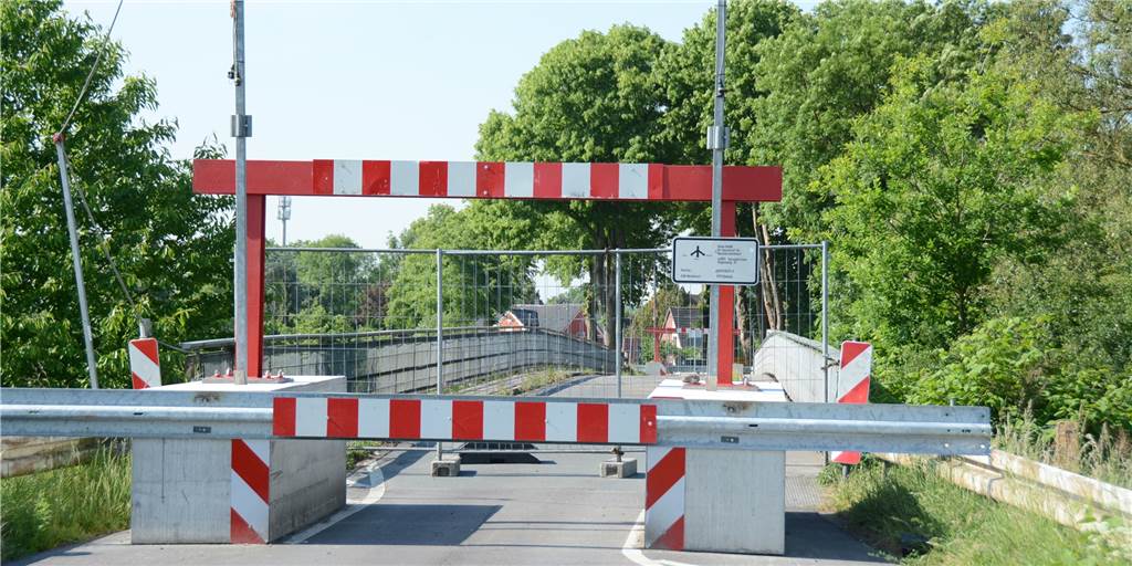 Lippebrücke in Ahsen seit 21 Monaten gesperrt: Olfener sprechen von Skandal Die Lippebrücke in Ahsen ist seit vielen Monaten komplett gesperrt.