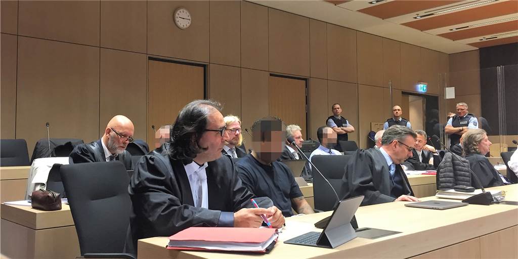 Bandidos prügeln anderen Biker zum Pflegefall – Rocker-Präsident aus Bochum verurteilt Bandidos prügeln anderen Biker zum Pflegefall – Rocker-Präsident aus Bochum verurteilt