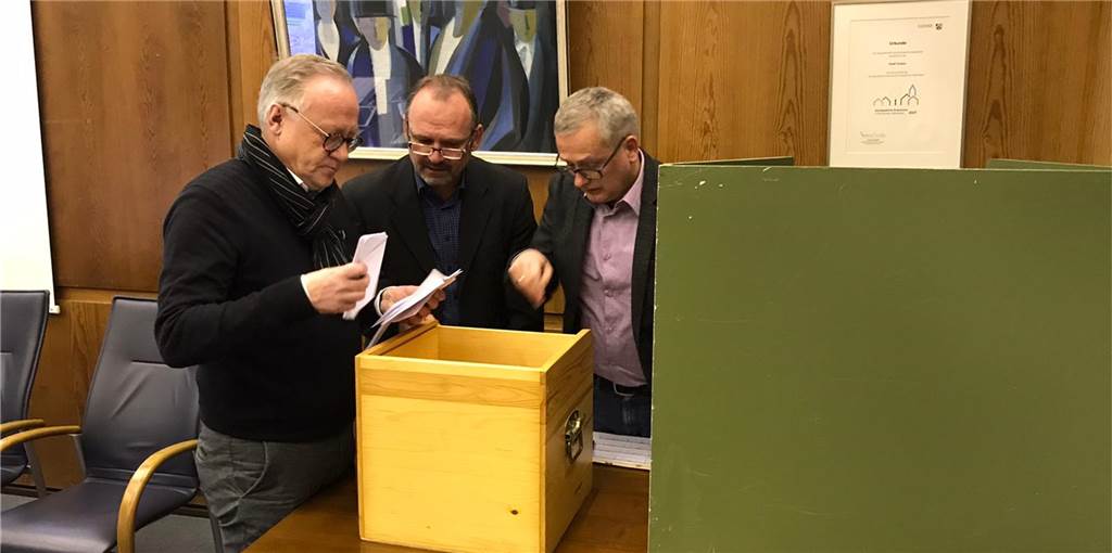 Vredener Rat lehnt Pläne für E-Center mit ganz knapper Mehrheit ab Vredener Rat lehnt Pläne für E-Center mit ganz knapper Mehrheit ab