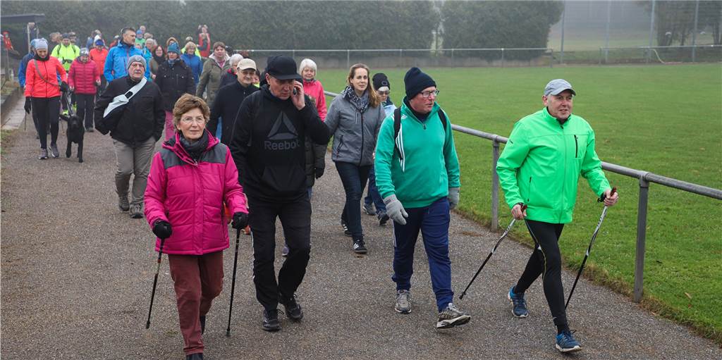 369 Teilnehmer starteten beim Silvesterlauf durch die Kirchheller Heide 369 Teilnehmer starteten beim Silvesterlauf durch die Kirchheller Heide