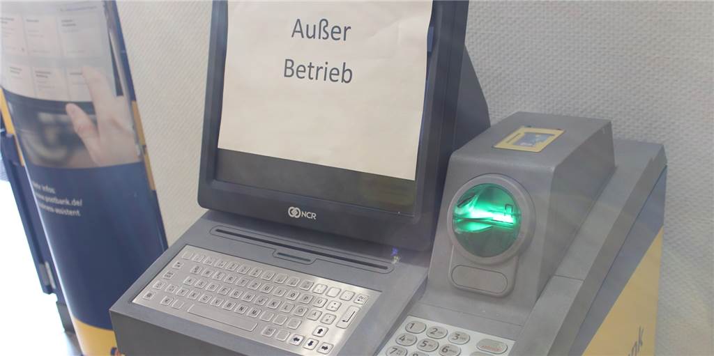 Bei der Postbank in Hombruch sind seit einem Monat alle Automaten unbrauchbar Bei der Postbank in Hombruch sind seit einem Monat alle Automaten unbrauchbar