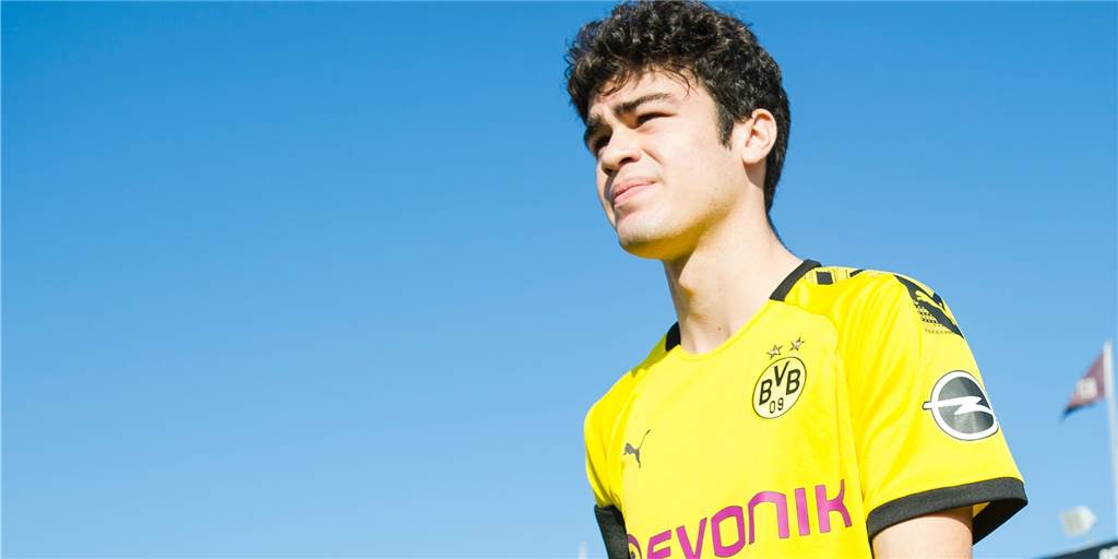 Youngster steht beim BVB vor dem Profi-Debüt! Der beeindruckende Weg des Giovanni Reyna Youngster steht beim BVB vor dem Profi-Debüt! Der beeindruckende Weg des Giovanni Reyna