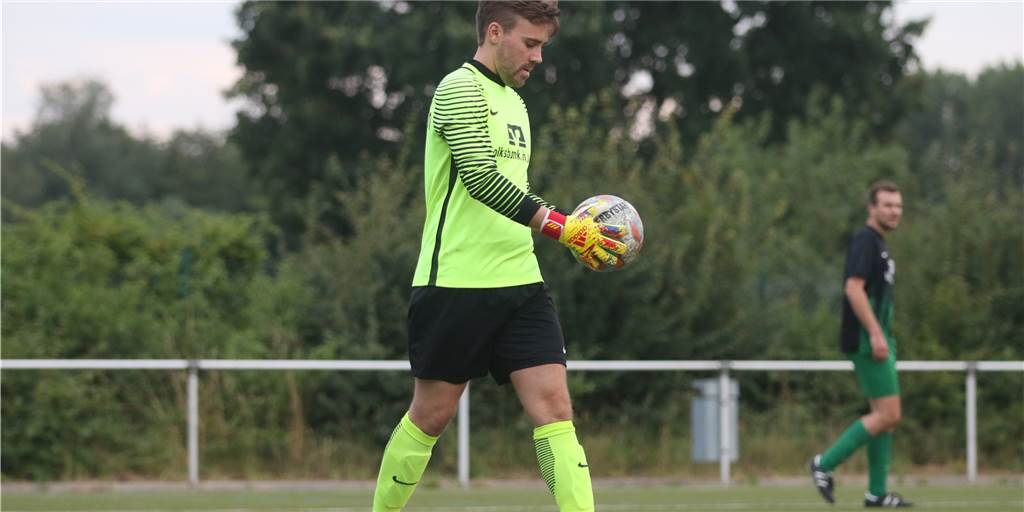 Torwart André Milewzyk hört am Saisonende auf - SuS Olfen sucht eine neue Nummer eins Torwart André Milewzyk hört am Saisonende auf - SuS Olfen sucht eine neue Nummer eins