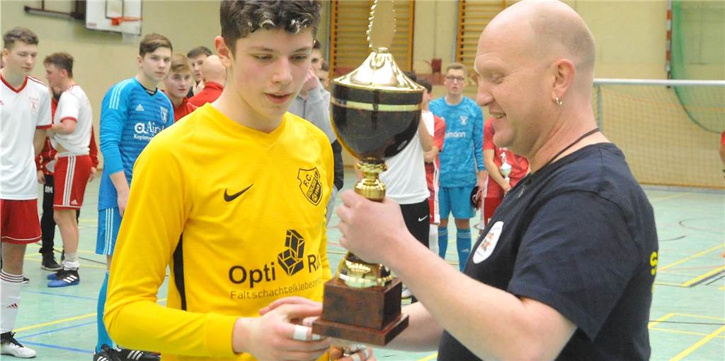 Frohlinder A-Junioren werden Stadtmeister mit kühlem Kopf und fokussiertem Keeper Frohlinder A-Junioren werden Stadtmeister mit kühlem Kopf und fokussiertem Keeper