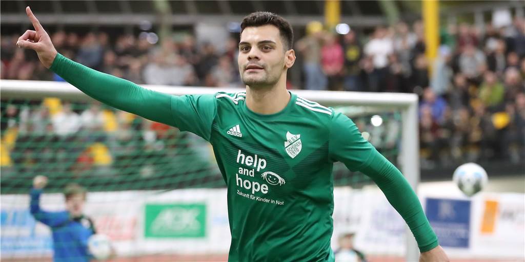 Ebbinghaus-Team der Endrunde: Schürens Mentalitätsspieler erfüllte sich Geburtstagswunsch Ebbinghaus-Team der Endrunde: Schürens Mentalitätsspieler erfüllte sich Geburtstagswunsch