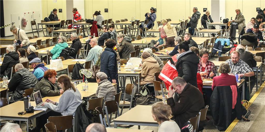 So war die Stimmung im Evakuierungszentrum in Scharnhorst So war die Stimmung im Evakuierungszentrum in Scharnhorst