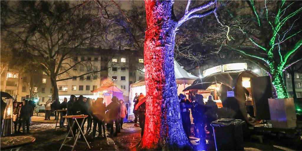 Wein mit Schokolade und Hanfextrakt beim Winterglühen im Kreuzviertel Wein mit Schokolade und Hanfextrakt beim Winterglühen im Kreuzviertel