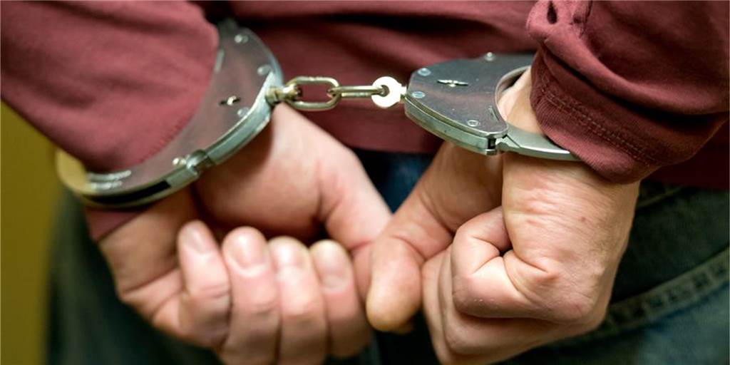 Rocker-Razzia: Polizisten stürmen Wohnung in Schermbeck Rocker-Razzia: Polizisten stürmen Wohnung in Schermbeck