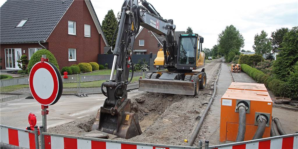 Straßenbaubeiträge: Grundstückseigentümer müssen weiter Tausende Euro zahlen Straßenbaubeiträge: Grundstückseigentümer müssen weiter Tausende Euro zahlen