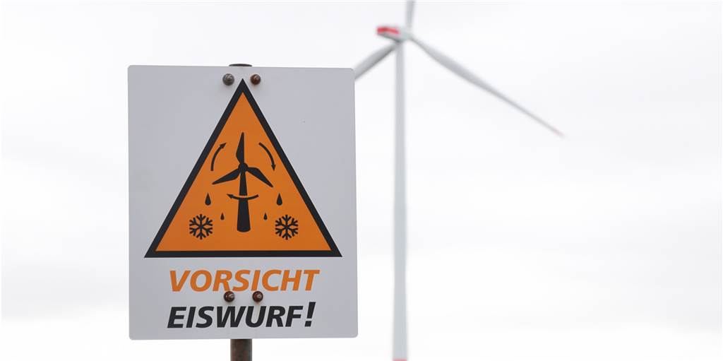 Eisabwurf-Schilder in Doemern werfen Fragen auf – Betreiber bringen Licht ins Dunkel Eisabwurf-Schilder in Doemern werfen Fragen auf – Betreiber bringen Licht ins Dunkel