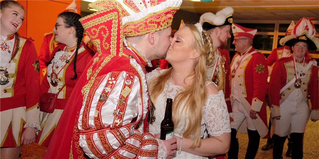 HCC feierte Karneval im Stil der 80er- und 90er-Jahre HCC feierte Karneval im Stil der 80er- und 90er-Jahre