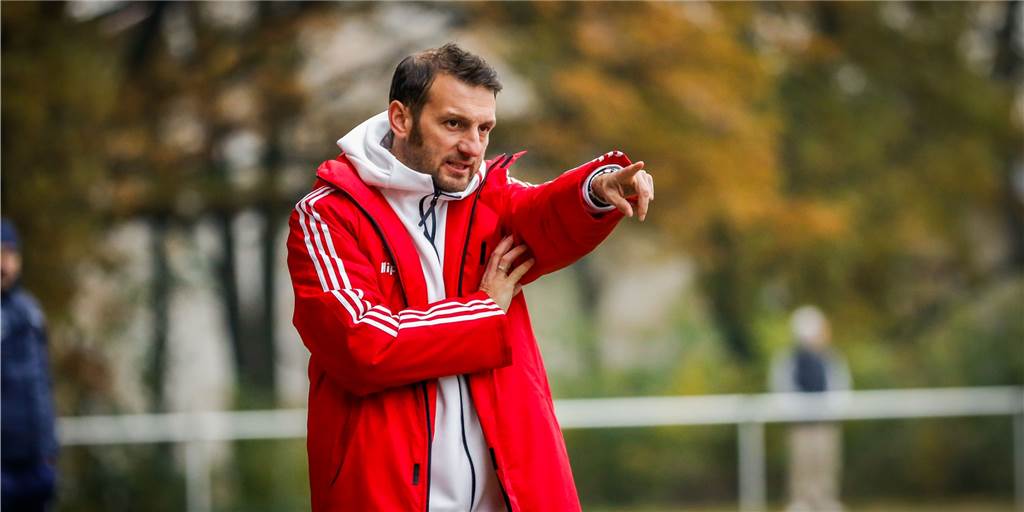 TuS Bövinghausen-Neuzugang trifft erst doppelt und fliegt dann vom Platz TuS Bövinghausen-Neuzugang trifft erst doppelt und fliegt dann vom Platz