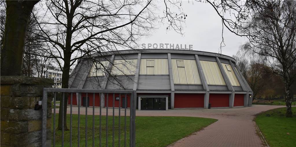 Parken an Rundsporthalle: LSV-Trainer sollen Theaterparkplatz bald kostenlos nutzen dürfen Parken an Rundsporthalle: LSV-Trainer sollen Theaterparkplatz bald kostenlos nutzen dürfen