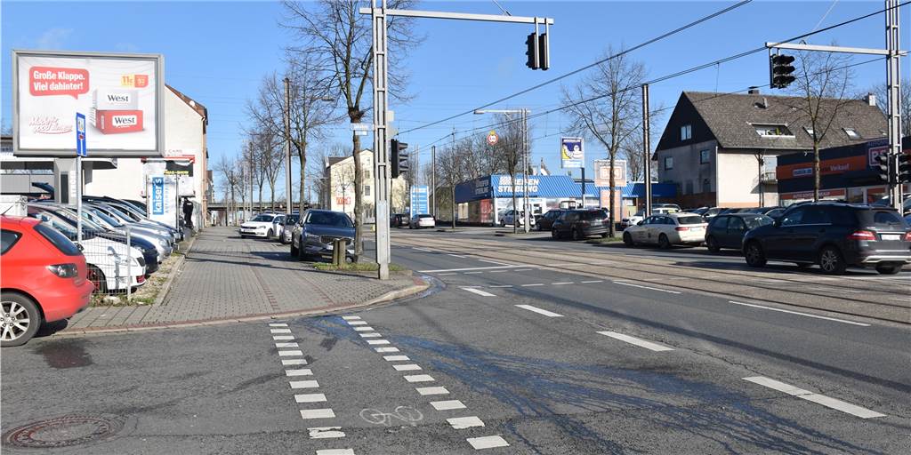 Gefahr beim Abbiegen auf die Evinger Straße macht Autofahrer wütend Gefahr beim Abbiegen auf die Evinger Straße macht Autofahrer wütend