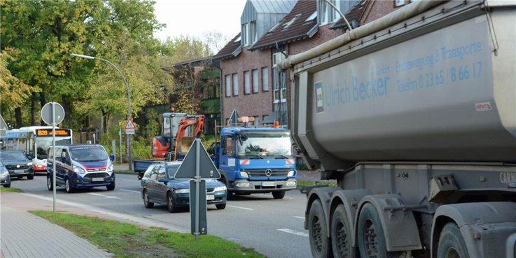 Industriepark Große Heide: Wulfener fürchten, vom Lkw-Verkehr auf B58 überrollt zu werden Industriepark Große Heide: Wulfener fürchten, vom Lkw-Verkehr auf B58 überrollt zu werden