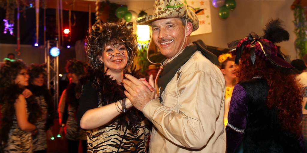 Mit Fotos: Nierstenholzer Schützen feierten Karneval 2020 unter Dschungel-Motto Mit Fotos: Nierstenholzer Schützen feierten Karneval 2020 unter Dschungel-Motto