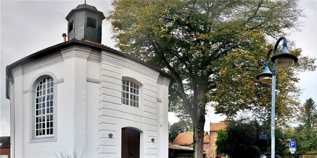 Gemeinde lädt zu Filmabenden ein, will aber nicht verraten, was gezeigt wird Die Ehemalige Reformierte Kirche wird wieder zum Austragungsort für zwei Filmabende.
