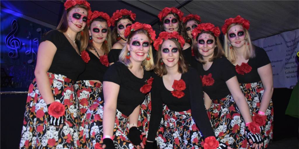 Beim Altweiberkarneval in Wüllen wurde wieder viel gefeiert und gesungen.