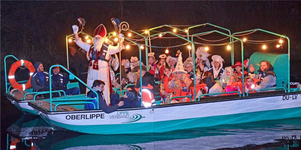 City-Ring lenkt nach Ratsbeschluss ein: St. Martin und Nikolaus sind für 2020 gerettet Der Nikolaus kommt auch 2020 wieder über die Lippe nach Lünen.