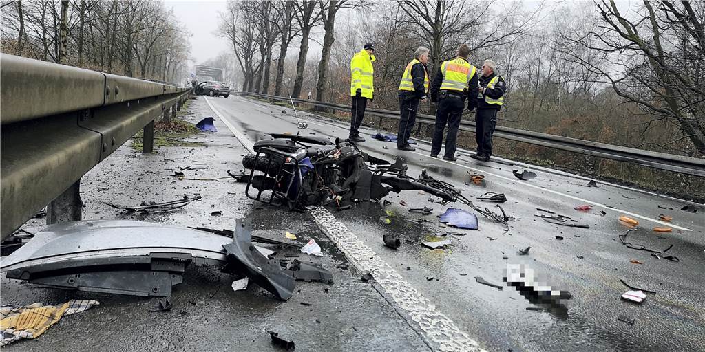Ein Toter, 250 Verletzte in Castrop-Rauxel: Erkenntnisse aus dem Verkehrsunfallbericht Ein Toter, 250 Verletzte in Castrop-Rauxel: Erkenntnisse aus dem Verkehrsunfallbericht