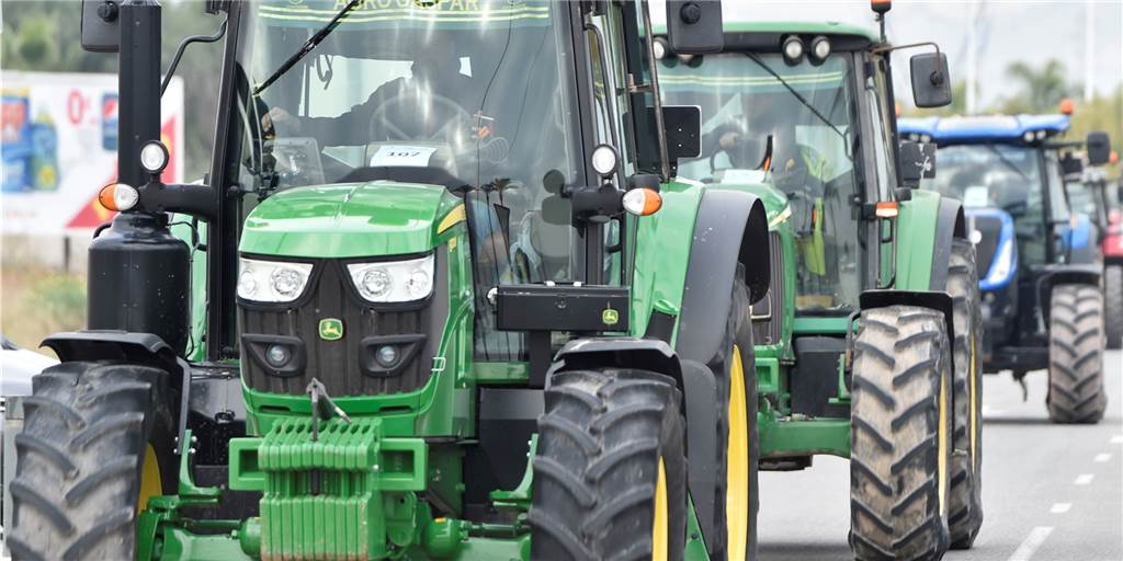 Bauern wünschen mehr Flexibilität, freuen sich an Demonstrationen und fürchten Trockenheit Bei den Landwirteprotesten waren auch Stadtlohner Bauern dabei (Symbolbild). Die Aktionen fanden Anklang.
