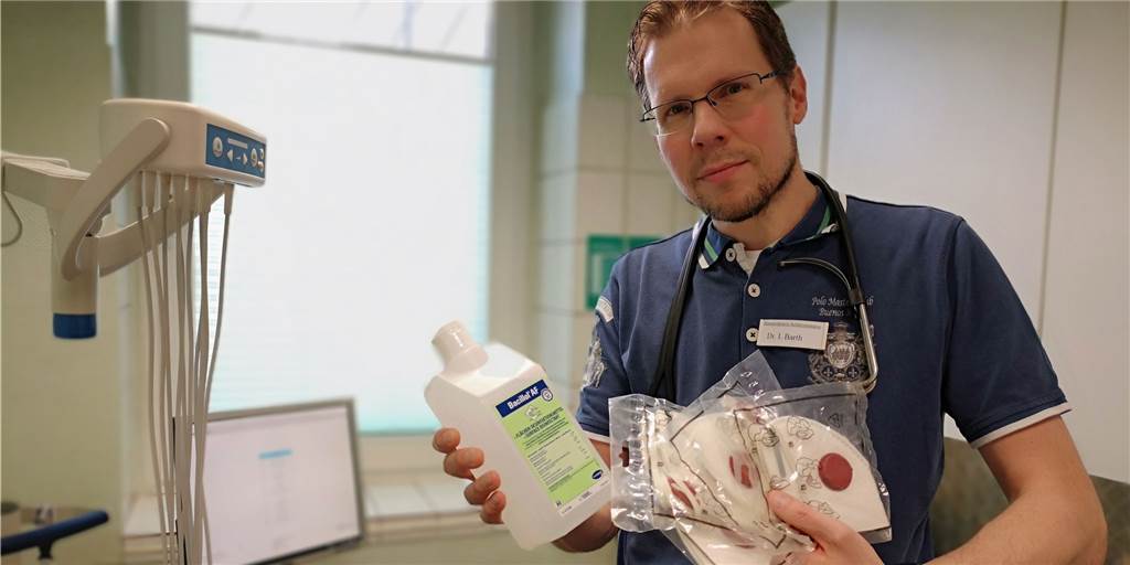 Arzt aus Schwerte: „Deutschland ist gut auf das Coronavirus vorbereitet? Im Gegenteil!“ Wie jeder andere Hausarzt sollte Ingo Barth mit speziellen Masken zum Schutz vor dem Coronavirus ausgestattet werden. Geblieben sind ihm vier Masken aus Zeiten der Schweinegrippe.