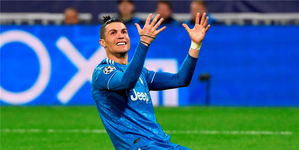 Superstar Cristiano Ronaldo kickt mit Dortmunder Amateurfußballer und gibt ihm Ohrenschnipser Christiano Ronaldo kickt nicht nur in der Champions League, sondern auch mit B-Liga-Spielern aus Dortmund.