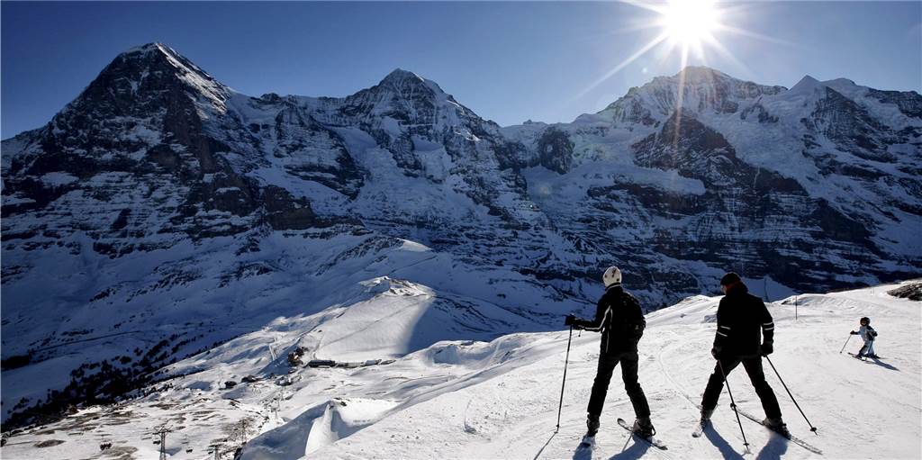 Corona-Risiko zu groß: Bährens-Gymnasium bricht Klassenfahrt mitten in der Nacht ab Die Klassenfahrt sollte in die Alpen gehen. Doch daran war nach der Reisewarnung für Südtirol nicht mehr zu denken.