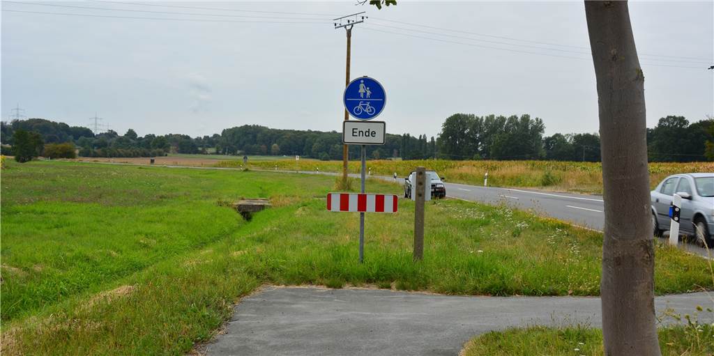 Kreis will Radwege verbessern, in Nordkirchen offenbaren sich aber grundlegende Probleme Der Radweg zwischen Südkirchen und Cappenberg endet an der Kreisgrenze. Seit Jahren fordert die Gemeinde Nordkirchen das Land, die Lücke in der Radwege-Verbindung nach Selm zu schließen. Bislang ohne Erfolg.
