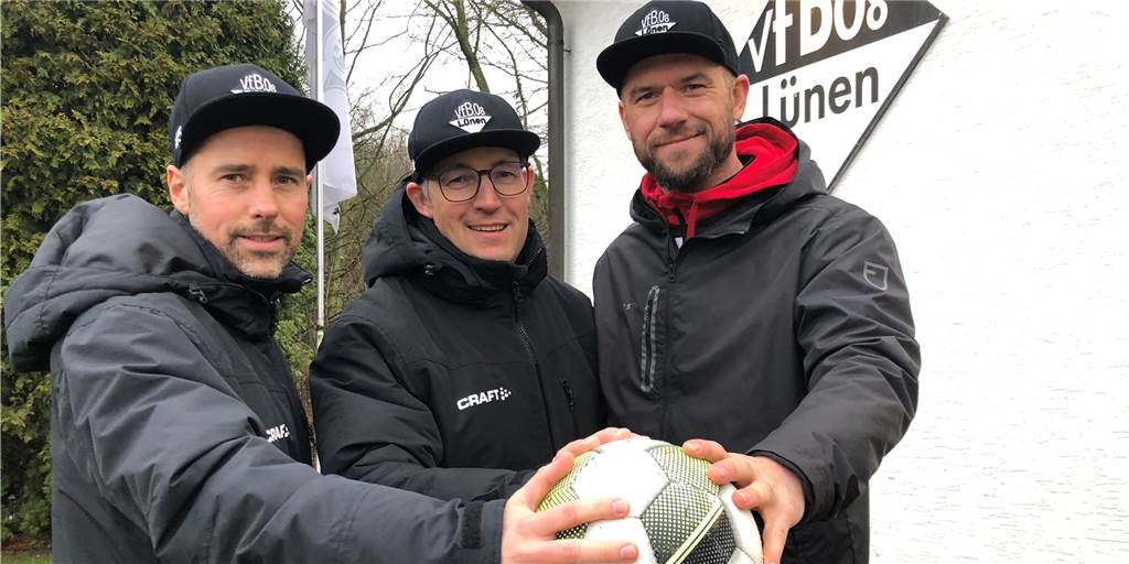 VfB Lünen verpflichtet einen Neuzugang, der „eine Mischung aus Sergio Ramos und Toni Kroos“ ist VfB Lünen verpflichtet einen Neuzugang, der „eine Mischung aus Sergio Ramos und Toni Kroos“ ist
