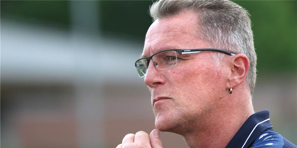 Landesliga-Fußballerinnen des SV Herbern stehen im Abstiegskampf plötzlich ohne Trainer da Landesliga-Fußballerinnen des SV Herbern stehen im Abstiegskampf plötzlich ohne Trainer da