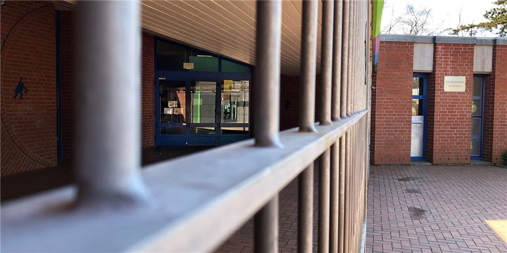 Erste Dortmunder Grundschule wegen Coronafalls geschlossen Diese Grundschule im Dortmunder Süden ist bis auf Weiteres geschlossen.