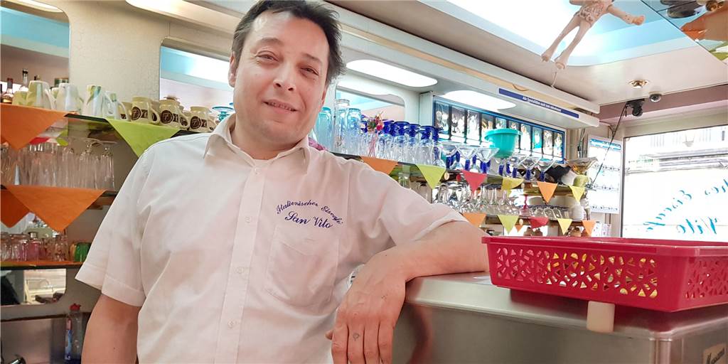 Michele Gasperini vom Eiscafé San Vito zur Corona-Krise: „Das ist doch eine Katastrophe!“ Michele Gasperini vom Eiscafé San Vito in Stadtlohn macht sich viele Gedanken rund um die Coronavirus-Lage