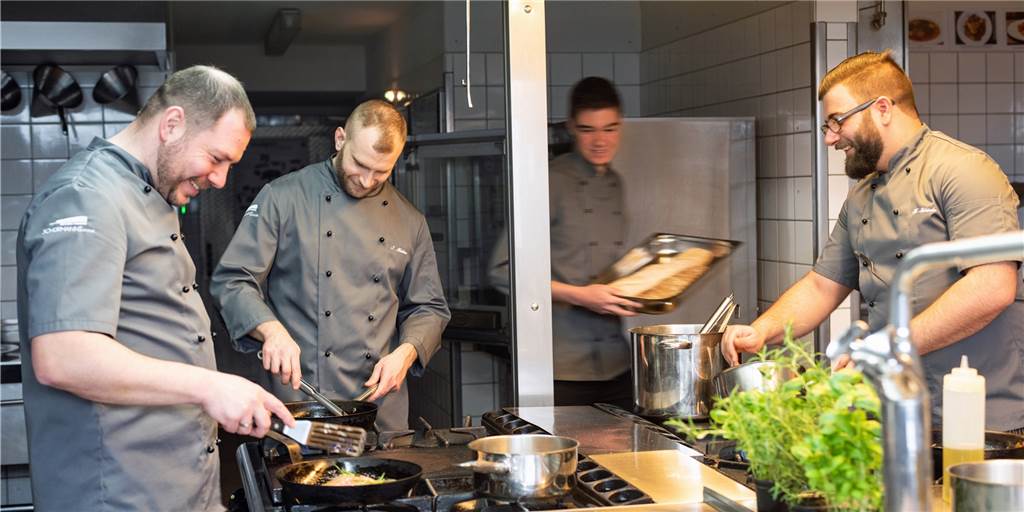 Coronavirus: Bekannte Restaurants verteilen Essen – den Preis bestimmt der Kunde Wegen des Corona-Virus kämpfen auch Restaurants um ihre Existenz.