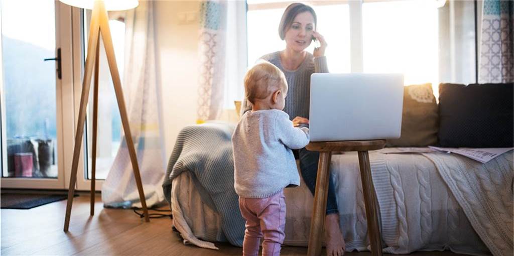 Job-Center, Sparkasse und Versicherungen: Sprengt das Homeoffice alle Server?