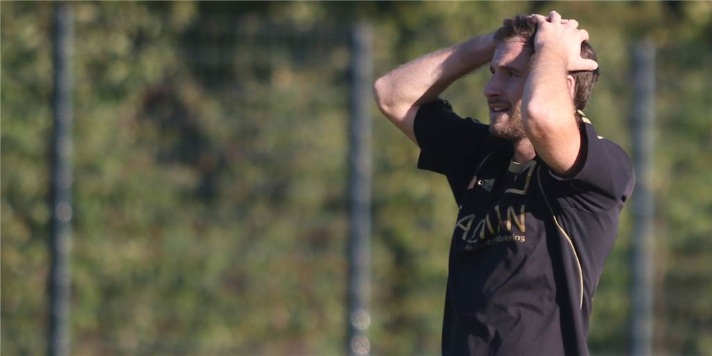 Ex-Cappenberger Felsberg darf wegen peinlichem Fehler nicht für seinen neuen Klub spielen Ex-Cappenberger Felsberg darf wegen peinlichem Fehler nicht für seinen neuen Klub spielen