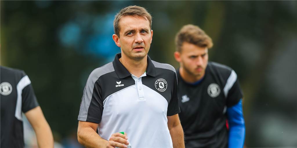 Das Diamantenauge schlägt wieder zu - doch Westfalia Wickede verliert auch Stammspieler Daniel Dukic hat für Westfalia Wickede wieder auf dem Transfermarkt zugeschlagen.