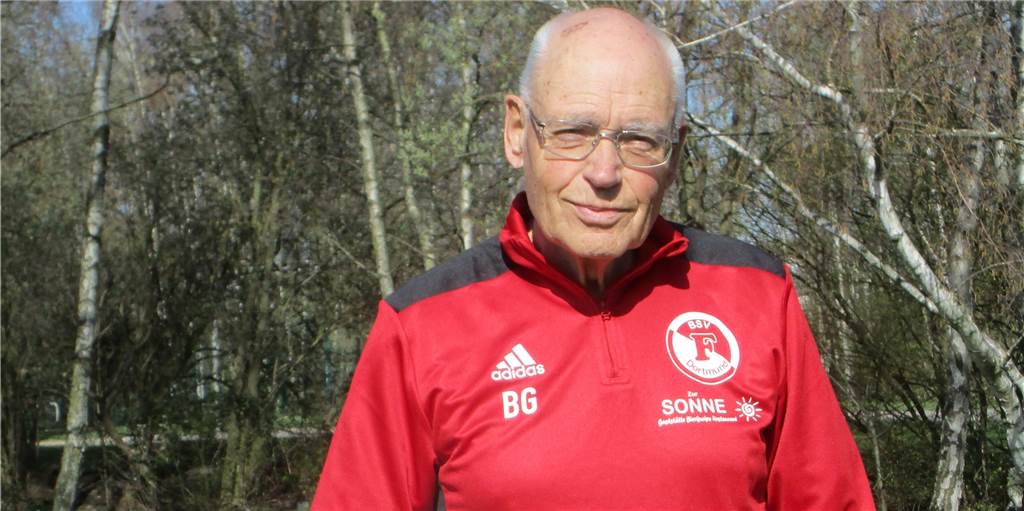 Ältester Fußballer Dortmunds: 82-Jähriger spielte einst mit Watzke und gegen Adi Preißler Berthold Goreth trainiert auch mit 82-Jahren noch regelmäßig beim BSV Fortuna mit.