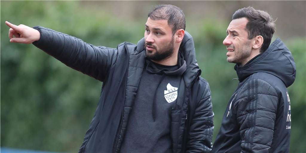 BSV Schüren holt fünf Talente und einen Oberliga-Kicker Mehmet Aslan (l.) und Arthur Matlik bilden aktuell das Trainer-Team des BSV Schüren.