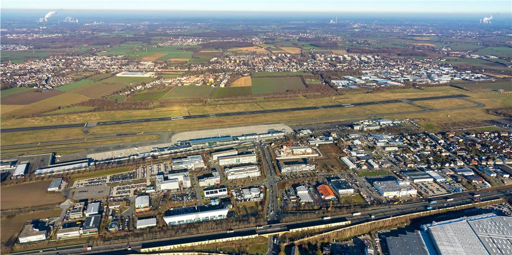 Gigantischer Verlust: Dortmunder Flughafenchef nennt mögliche Zahl Dem Dortmunder Flughafen (Archivbild) setzt die Krise mächtig zu.