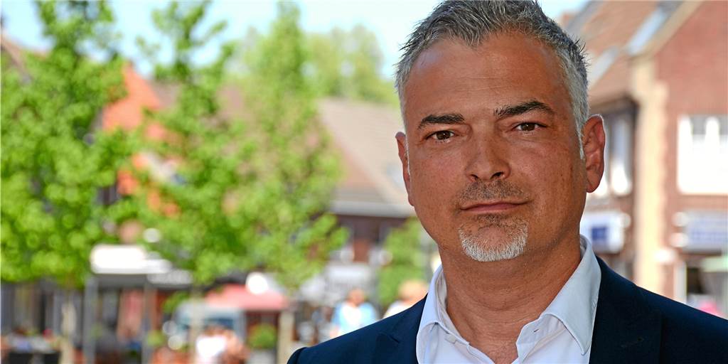 Wegen Corona: Stadtlohns Citymanager befürchtet weitere Schließungen Citymanager Giampietro Salerno ist aktuell als Krisenmanager gefragt. Er hofft, dass die Stadtlohner Betriebe die Krise möglichst schadlos überstehen.